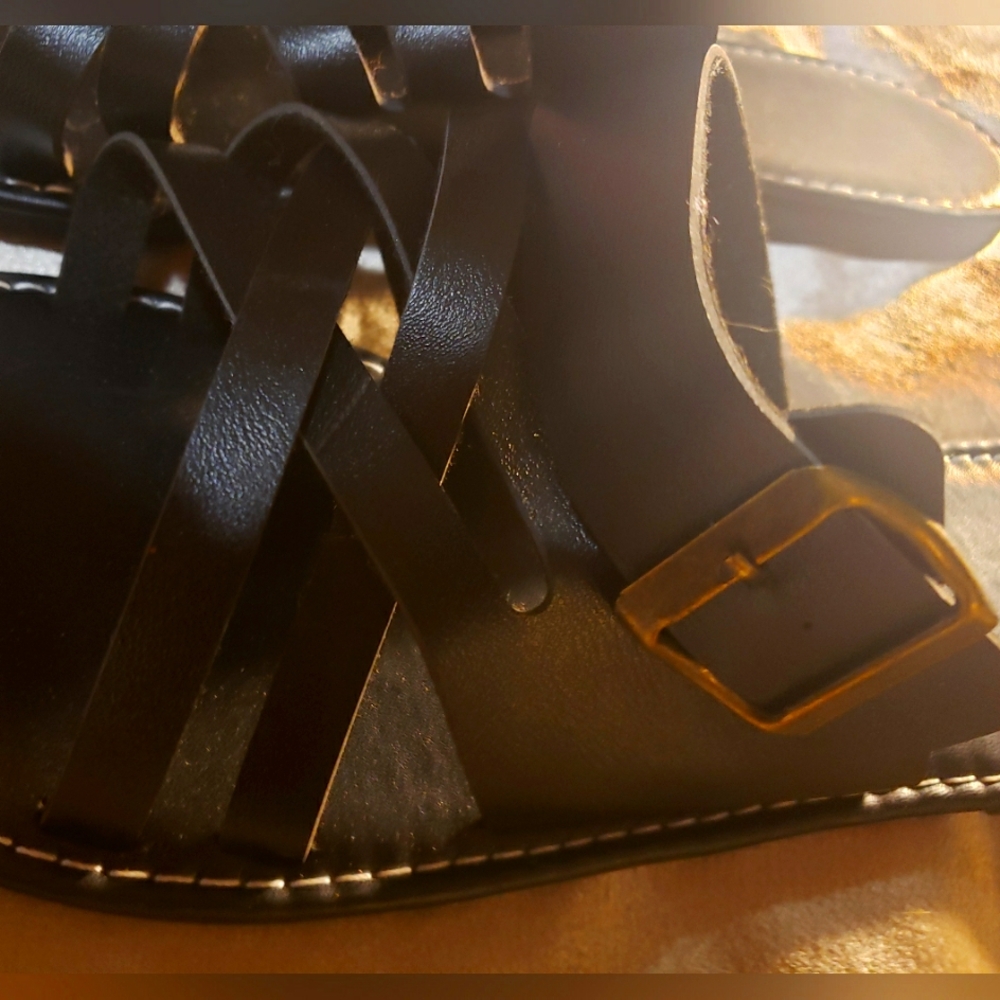 👯‍♂️⭐GET 2 PAIR FOR $10!!⭐ Shein Black Faux Flat Sandal Toe Ring Slip-On 9.5 - Picture 6 of 8